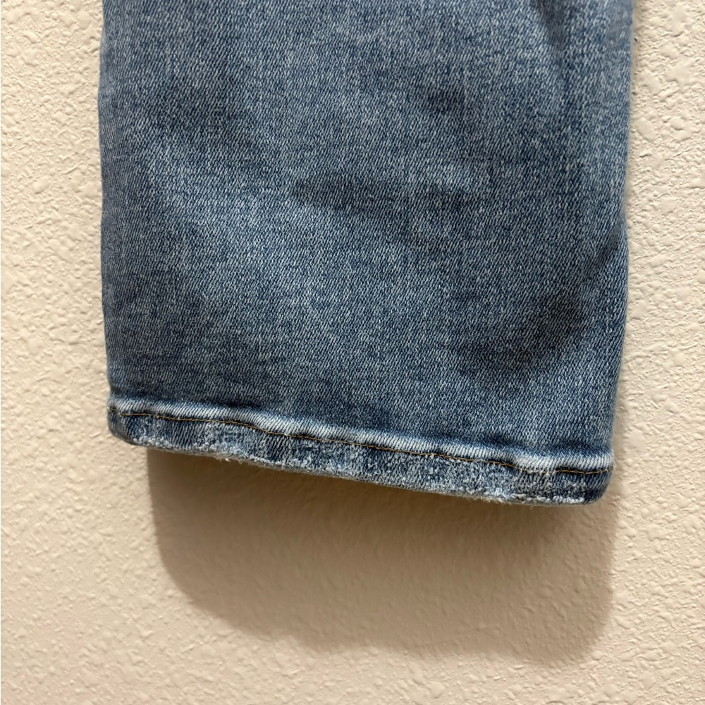 Madewell Mid-Rise Kick Out Blue Jeans - Picture 14 of 14